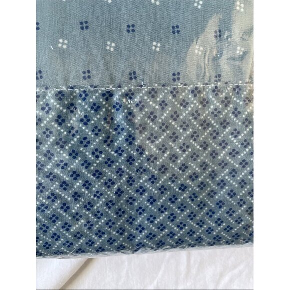 Danville No-Iron Twin 3-Piece Bed Ensemble With Pillowcase Flat & Fitted Sheets - Picture 8 of 9